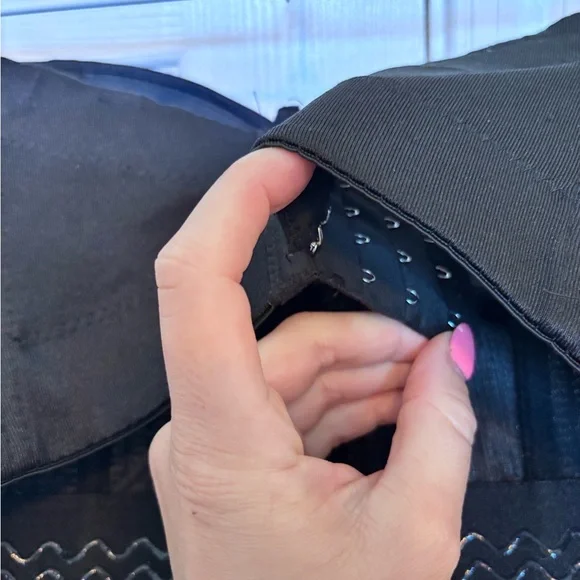 Akira stunning rhinestone corset/ bustier style crop top - Picture 6 of 8